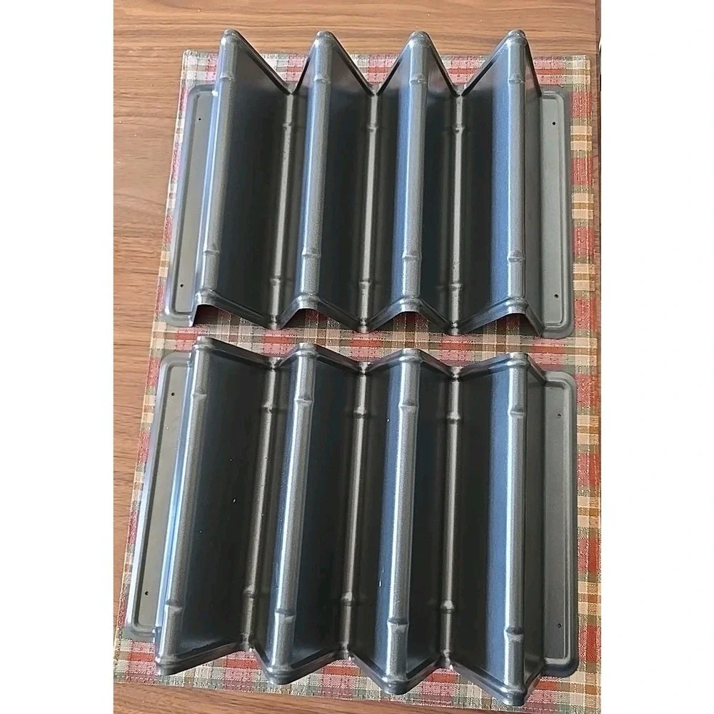 Pampered Chef V Shaped Taco Tortilla Baking‎ Pan Set #100101